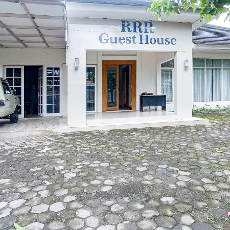 RedDoorz @ RRR Guesthouse Mataram