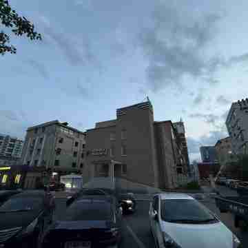 Spacious Entire Apartment in Embassy Area Hotel Exterior