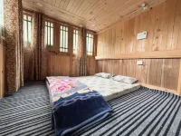 Viraaj Homestay Hotels in Uttarkashi