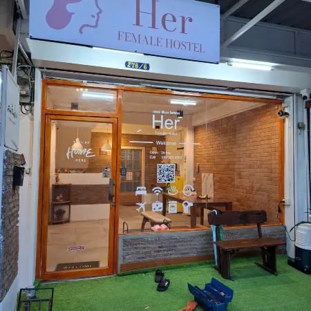 Female hostel - Donmueang Отели рядом с Аэропорт Дон-Муанг