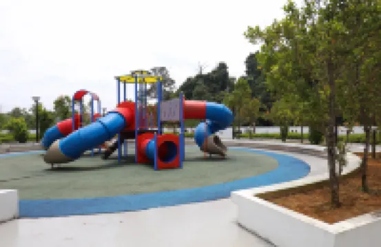 Springville Residence by Favspace