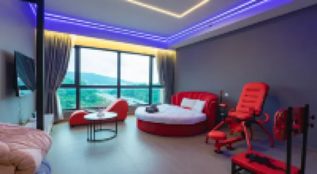 PJ Romantic Couple Room @ Damansara Mossaz | Private Staycation