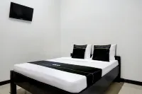 Hotel O MIOXIO Syariah Kost - 2-Star