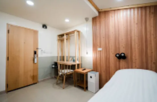 Yimwhan House 01 Wat Ratchaburana