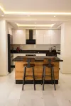 Luxury 2-Bedroom Pool, Quiet & Spacious