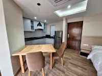 West Studio Flat 1, Lalitpur Inn - parcheggio