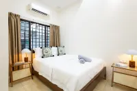 NanYang Retro - Pet allowed | Netflix | BBQ by VCR - Pet friendly