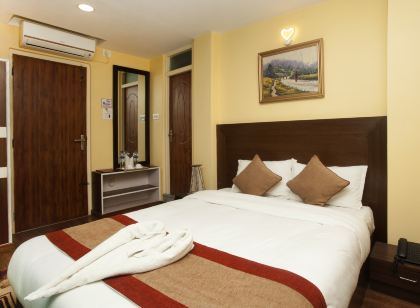 ホテル ローズマリー ホームズ