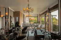 ザ マナー ヴィラズ ダ ラット