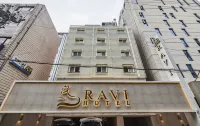 Hotel Ravi