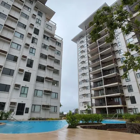 Cool Breeze-Serin West Tagaytay 1-bedrooom Condo