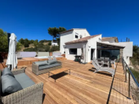 Villa overlooking the Golden Islands-Villa