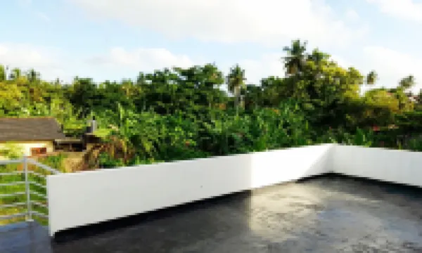 Tropical Suites - Airport Transit Residence