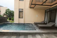 OCEAN BREEZE VILLA CAM RANH - Villas