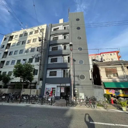 Hotel Aiwa for Men's Only Отели рядом с достопримечательностью «Минами»