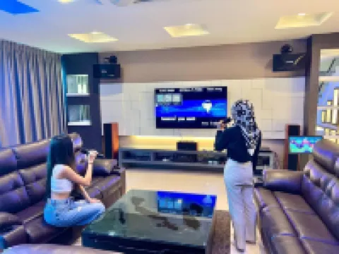 Ipoh Sky Pool Villa: 20 Pax with Kbox, Gym & BBQ