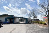 Studio 6 Suites Lexington, KY - Airport