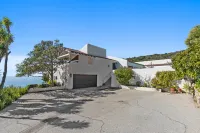Panoramic Ocean View, 7 Bedroom Gated Villa, with Tennis Court and Swimming Pool
