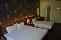 D’Wharf Hotel