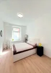 Düsseldorf Citycenter Cozy 2-Bedroom Apartment with Kitchen