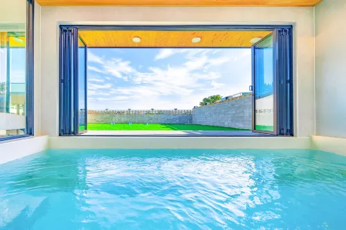 Taean Dog Day Pet Pool Villa - Pet friendly