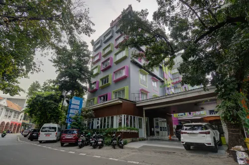 Hotel Bunga-Bunga By ARBA - Wifi