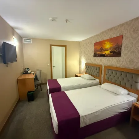 Pelora Hotel