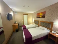 Pelora Hotel - parcheggio