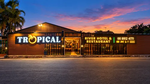 Tropical River Hotel - موقف سيارات