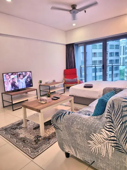 Mercu Summer Suites by Regal Homes