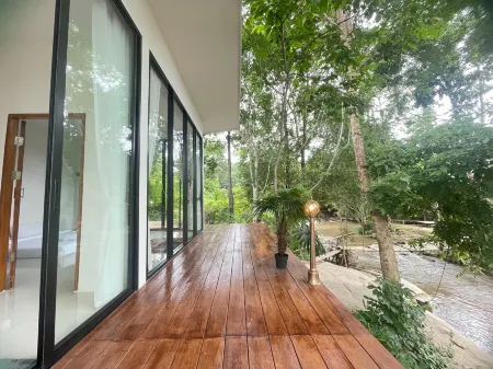 Elephant Regency Отели в г. Mae Wang