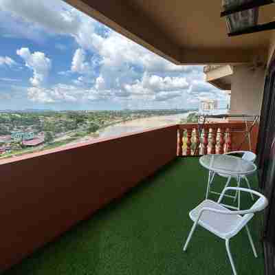 Muji style Riverbank suites level 10 Hotel Exterior