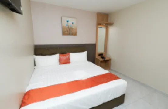 Hotel Mawar Inn Hotel berhampiran Cove Aerobar @ Discovery Park