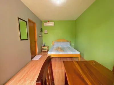 Ananas Guesthouse Hotels near South White Beach