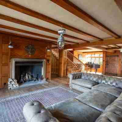 Large Country Mansion in Ashdown Forest Others