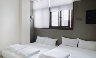 Godin Homestay Kaohsiung Yancheng - Near Bus 2.Pop music center.Love River, Sizihwan, Zoo.