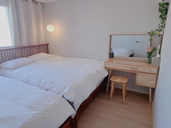Itaewon 372 /Free parking. Free luggage storage
