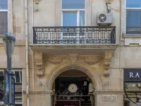 Capital City Hotel Hotels near Nizami St