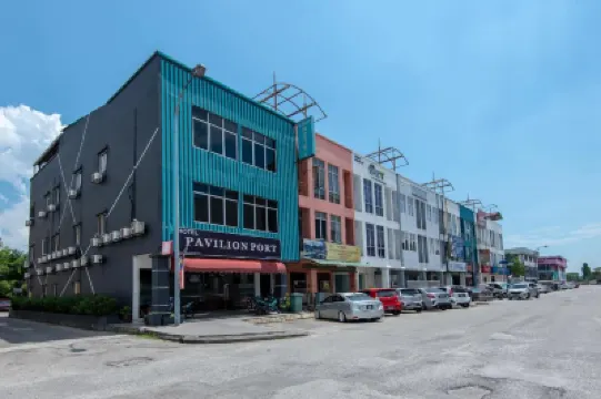 Hotel Pavilion Port Hotels near Pandamaran Chinese Methodist Church (CAC)