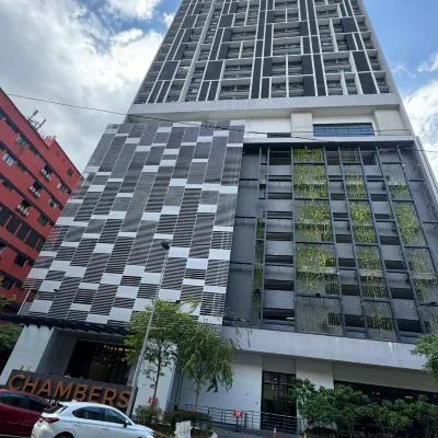 Chambers Residences KLCC By Purple Orchid Отели рядом с достопримечательностью «Чоу-Кит»