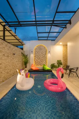 Villa Rooz - 3-Star