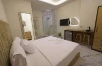Maravia Hotel