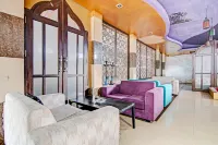 Hotel O near RSUD Arifin Achmad formerly Damon Butik Hotel - 2 ดาว