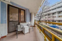 HUGE APARTMENT next to the train station, close to city center Hotel a Stupava