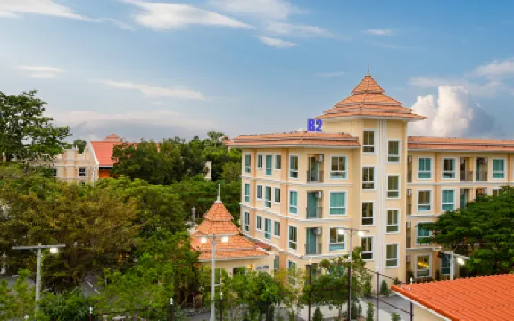 โรงแรมบีทู เขาใหญ่ พรีเมียร์ โรงแรมใกล้วัดทรายทอง