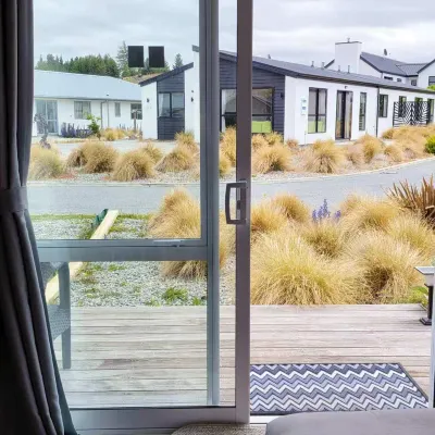 Tekapo Quiet Moments Hotels near Tekapo Chinese Stargazing