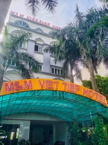 M&M Việt Tiệp Hotel Các khách sạn ở Dĩ An