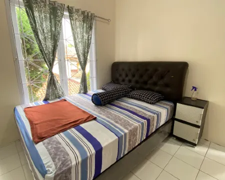 Villa Fathan private pool Hotel a Pacet