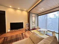 Aoi Garden Takayama 5 minutes walk from Takayama Station Japanese modern style garden view