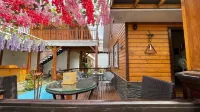 Le Pino Resorts